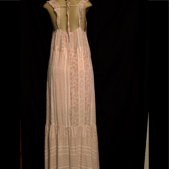 chelsea and violet maxi dress